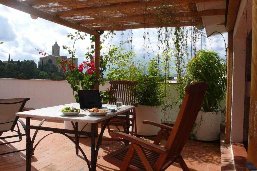 Apartamento Con Increibles Vistas Y Terraza Apartment Girona Exterior photo