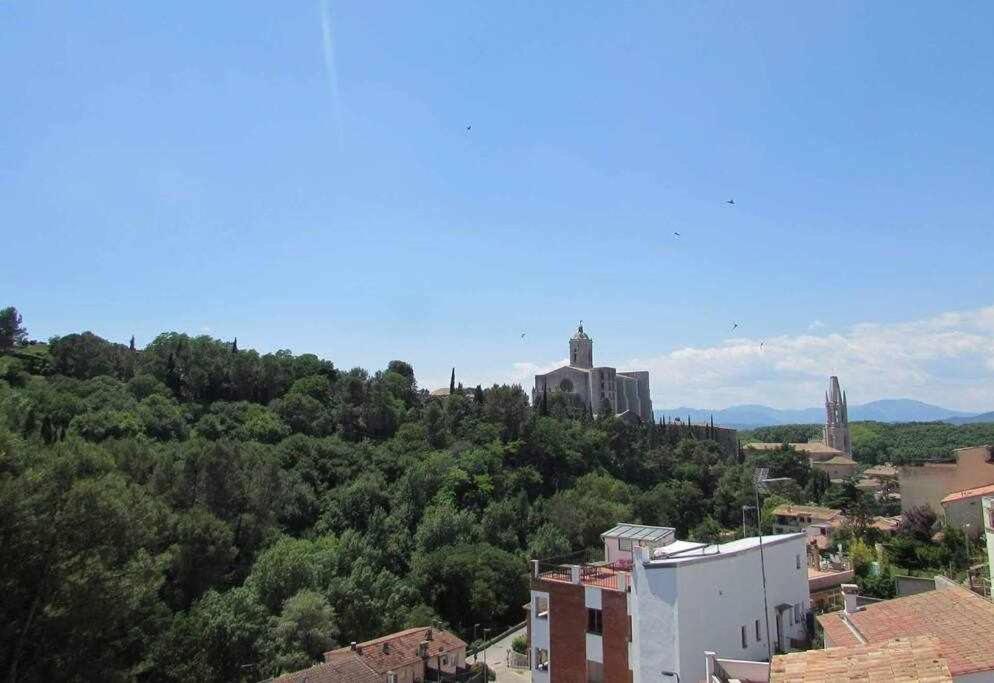 Apartamento Con Increibles Vistas Y Terraza Apartment Girona Exterior photo