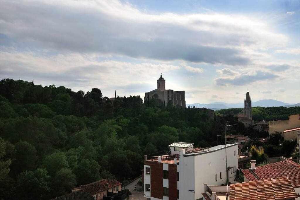 Apartamento Con Increibles Vistas Y Terraza Apartment Girona Exterior photo